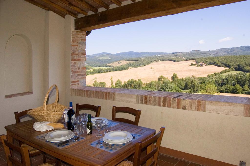 Castello Di Montalto Aparthotel Castelnuovo Berardenga Cameră foto